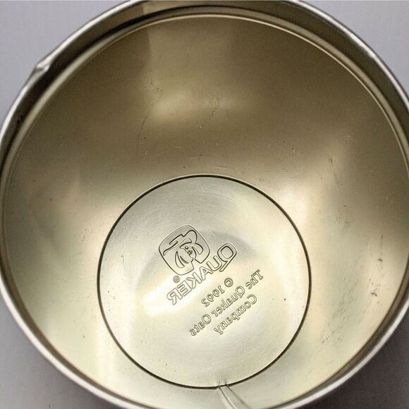 Vintage Quaker Rolled White Oats Tin Canister 1992 Stamp on 1984 Ltd Edition - Picture 9 of 9